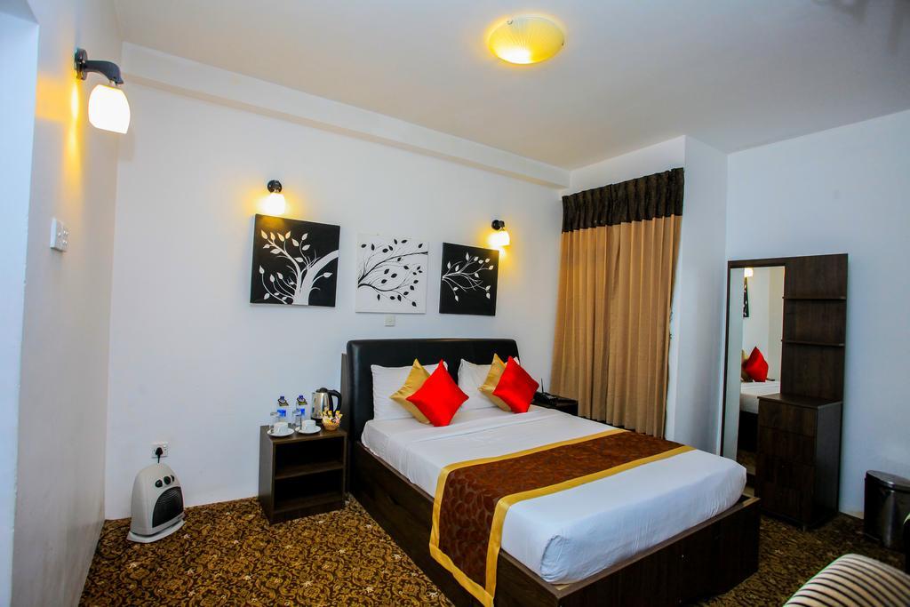La Cottage Boutique Hotel & Restaurant Nuwara Eliya Buitenkant foto