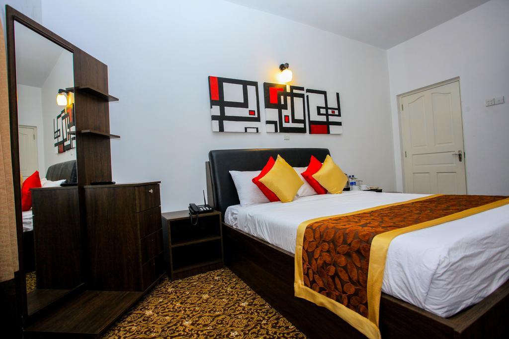La Cottage Boutique Hotel & Restaurant Nuwara Eliya Buitenkant foto