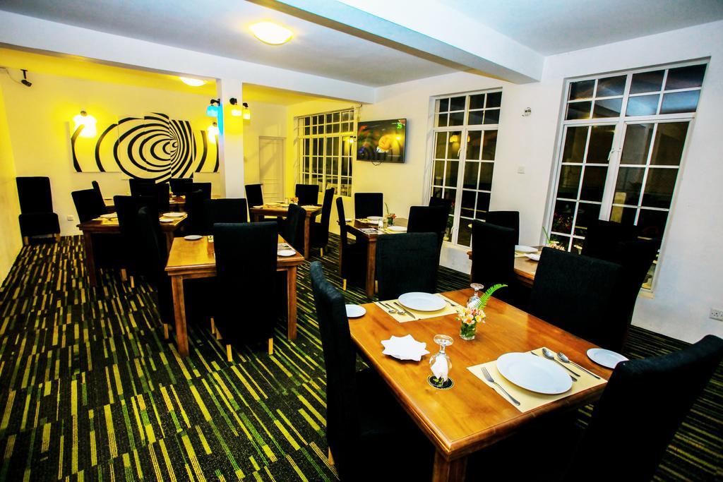 La Cottage Boutique Hotel & Restaurant Nuwara Eliya Buitenkant foto