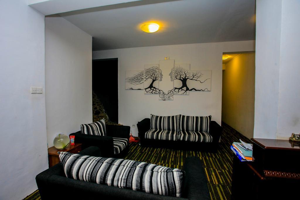 La Cottage Boutique Hotel & Restaurant Nuwara Eliya Buitenkant foto