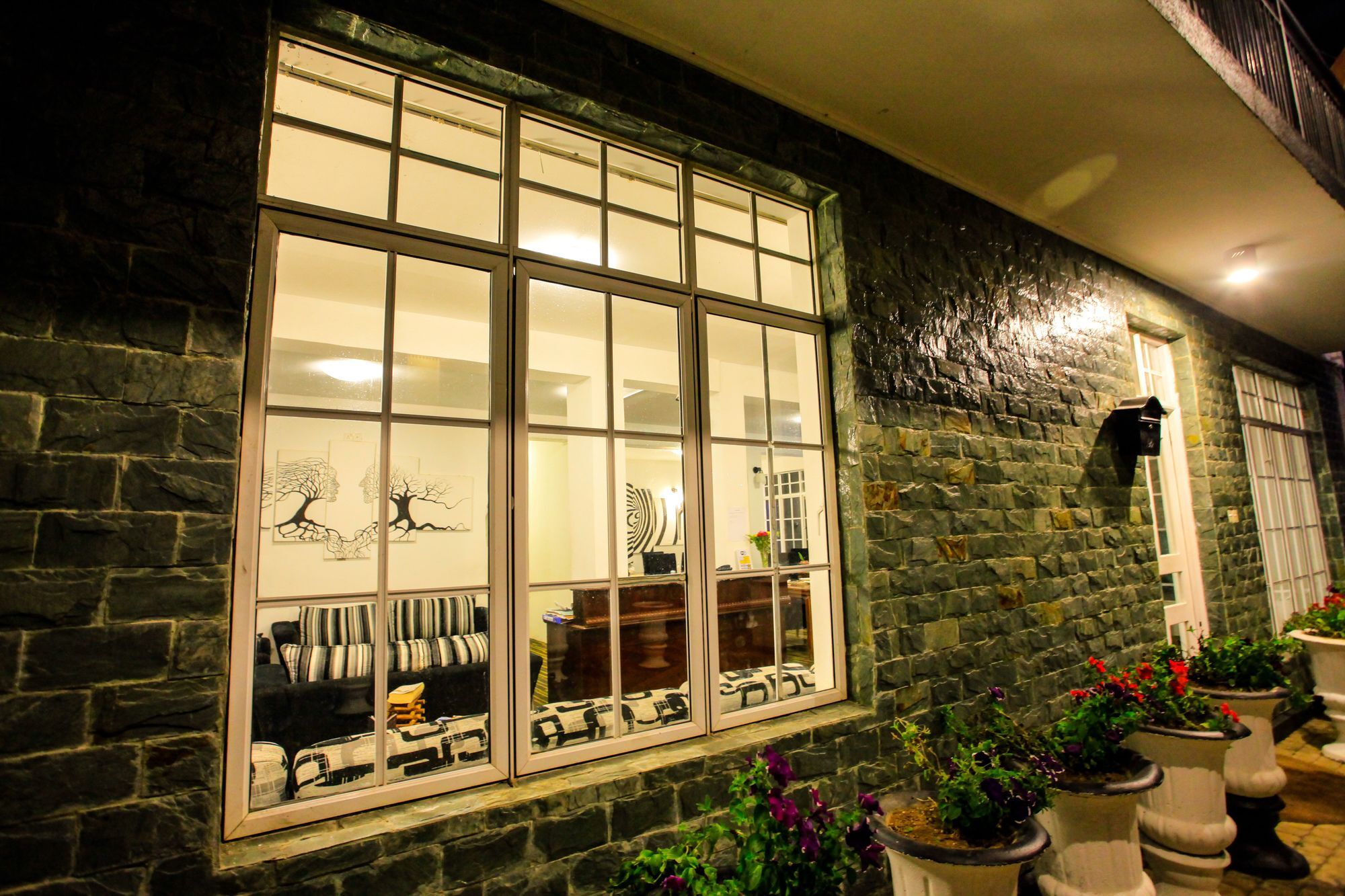 La Cottage Boutique Hotel & Restaurant Nuwara Eliya Buitenkant foto