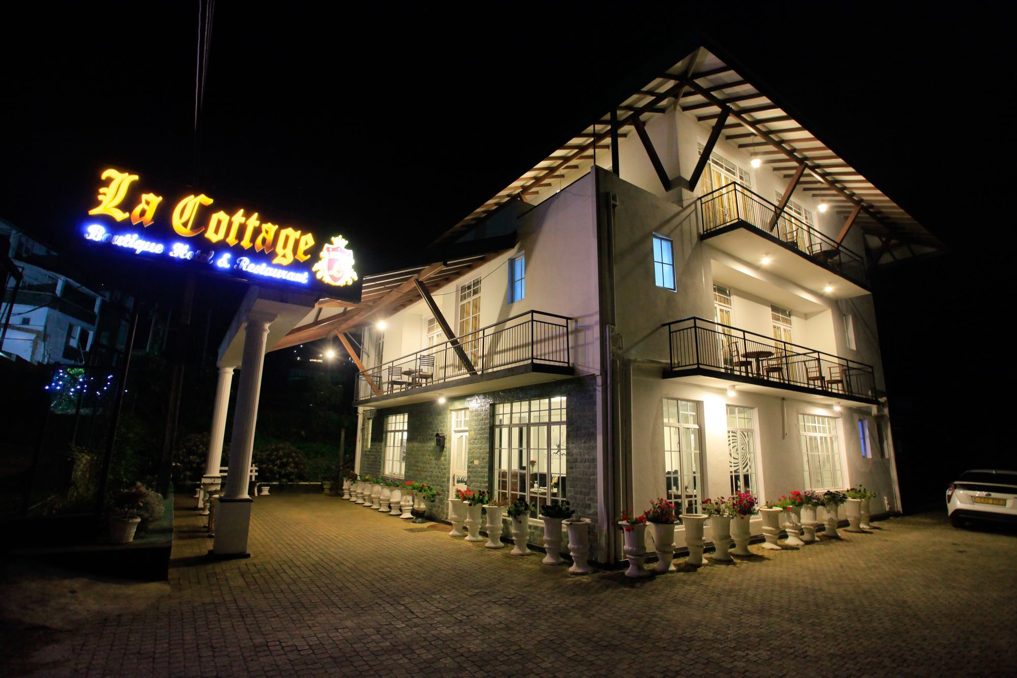 La Cottage Boutique Hotel & Restaurant Nuwara Eliya Buitenkant foto